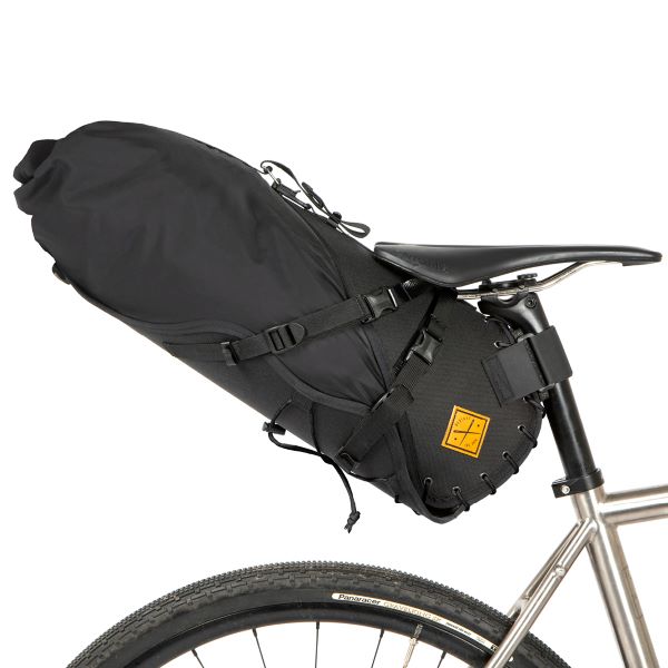 00_18L_Saddle Bag